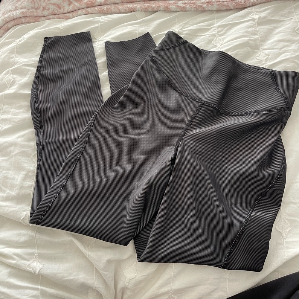 Lululemon ribbed base pace leggings